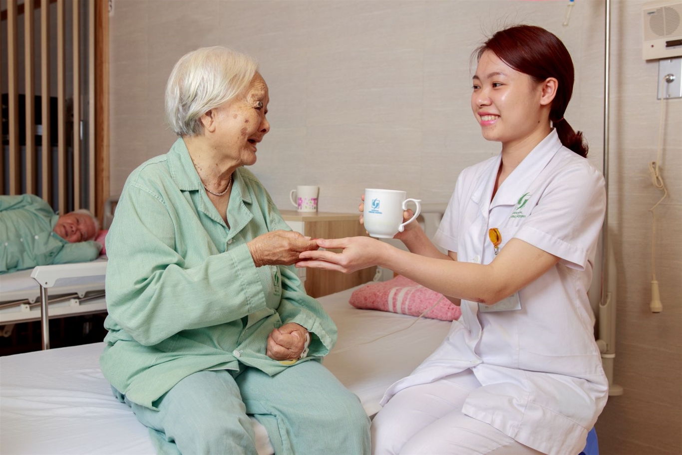 Phát triển dịch vụ chăm sóc người cao tuổi trong xu thế xã hội già hóa 1
