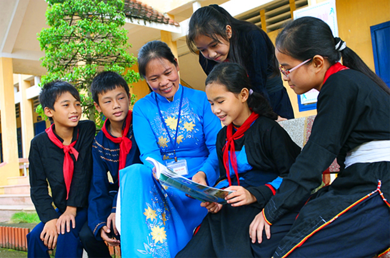 Trường PT DTNT Nguyễn Bỉnh khiêm: 25 năm xây dựng và trưởng thành 4