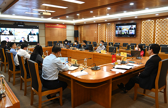 Hội thảo Công bố và báo cáo kết quả nghiên cứu giữa Ngân hàng phát triển châu Á và Chương trình chia sẻ tri thức với Việt Nam 2