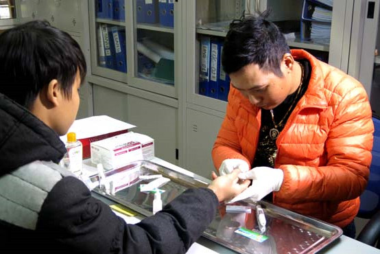 Phát huy vai trò của các tổ chức xã hội trong phòng, chống HIV/AIDS