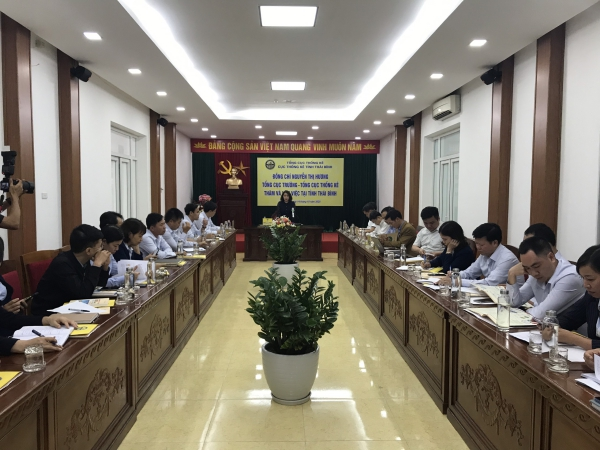 Tổng cục trưởng Tổng cục Thống kê Nguyễn Thị Hương làm việc với Cục Thống kê tỉnh Thái Bình