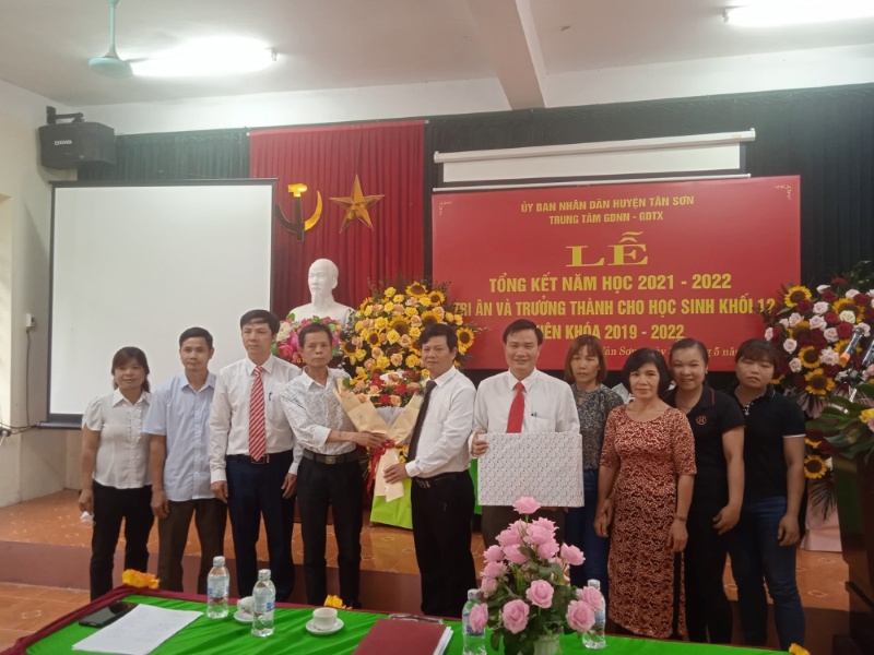 Trung tâm GDNN-GDTX huyện Tân Sơn – Nỗ lực vượt khó hoàn thành tốt nhiệm vụ được giao