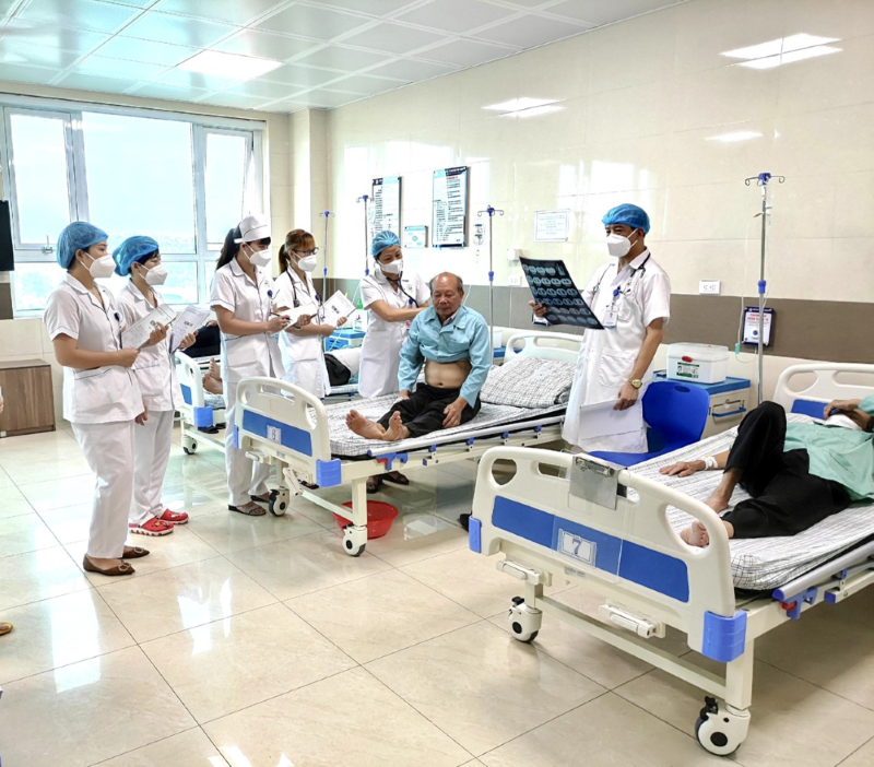 Trung tâm Y tế huyện Phù Ninh: Không ngừng nâng cao chất lượng xứng đáng niềm tin của người dân