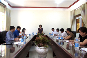 Bà Nguyễn Thị Hương, Tổng cục trưởng TCTK thăm và làm việc với cán bộ cốt cán Cục Thống kê
tỉnh Bình Phước