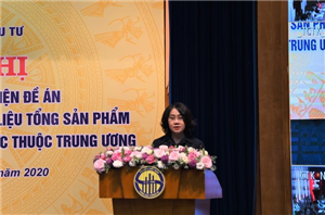 Tổng cục trưởng TCTK Nguyễn Thị Hương phát biểu tại Hội nghị 