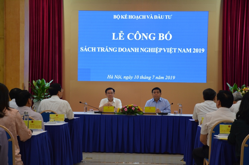 Họp báo công bố Sách Trắng doanh nghiệp Việt Nam năm 2019 