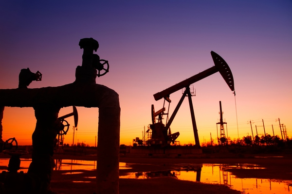 U ám thị trường dầu mỏ toàn cầu