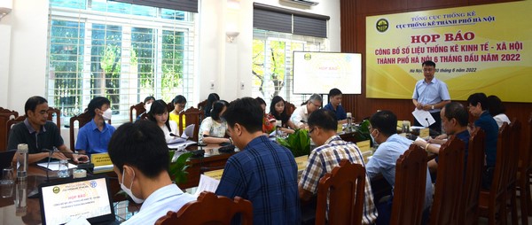Cục Thống kê Hà Nội họp báo công bố số liệu thống kê kinh tế -xã hội thành phố Hà Nội 6 tháng đầu năm 2022 1