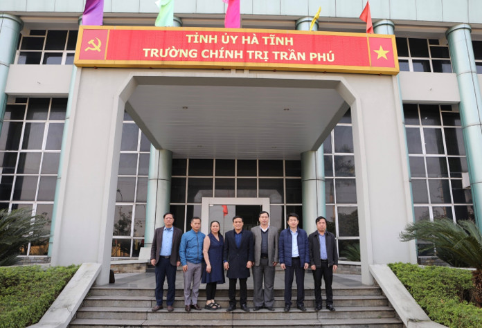 Cục Thống kê tỉnh Hà Tĩnh làm việc với trường Chính trị Trần Phú về việc bồi dưỡng nghiệp vụ thống kê cấp xã 2
