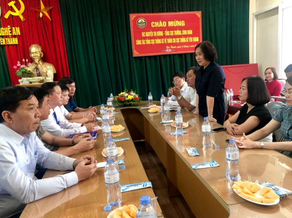Đoàn công tác Tổng cục Thống kê đến thăm và làm việc tại Chi cục Thống kê huyện Yên Thành