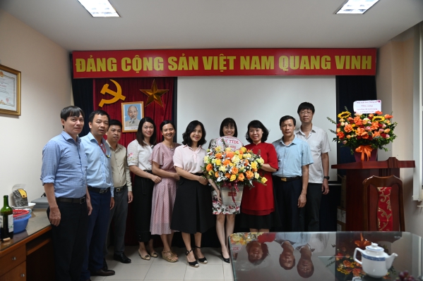 Lãnh đạo Bộ Kế hoạch và Đầu tư, Lãnh đạo Tổng cục Thống kê và các đơn vị chúc mừng Tạp chí Con số và Sự kiện nhân Ngày Báo chí Cách mạng Việt Nam 5