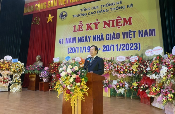 Lãnh đạo Tổng cục Thống kê chúc mừng trường Cao đẳng Thống kê nhân ngày Nhà giáo Việt Nam 20-11 1