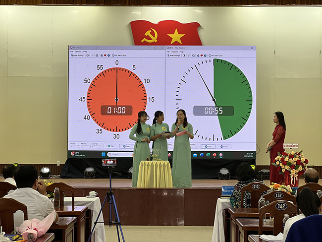 Cục Thống kê thành phố Đà Nẵng đẩy mạnh hoạt động phổ biến Luật và tuyên truyền kiến thức Thống kê 2