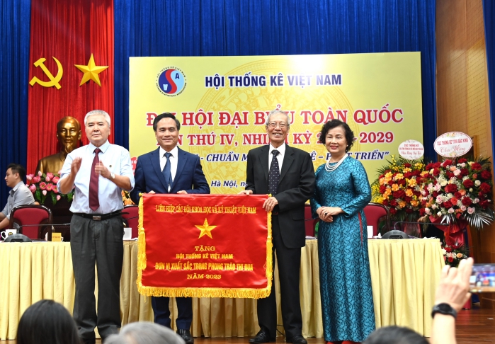 Đại hội Đại biểu toàn quốc Hội Thống kê Việt Nam lần thứ 4 diễn ra thành công tốt đẹp 3