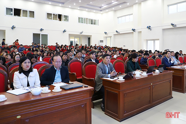 Hội nghị tập huấn về công tác Chuyển đổi số và Thống kê trong ngành Nông nghiệp và Phát triển nông thôn Hà Tĩnh năm 2024