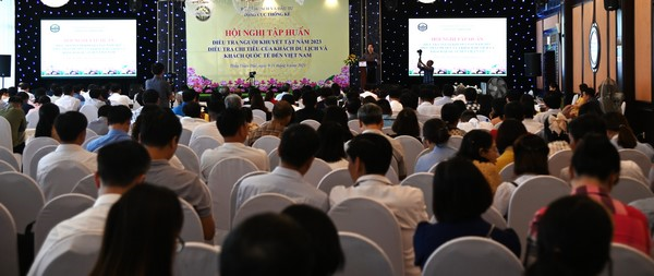 Bế mạc Hội nghị tập huấn điều tra người khuyết tật năm 2023 và điều tra chi tiêu của khách du lịch, khách quốc tế đến Việt Nam