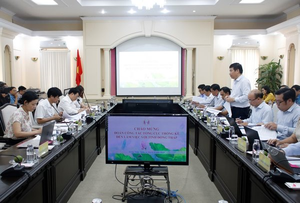 Phó Tổng cục trưởng TCTK Nguyễn Thanh Dương làm việc với tỉnh Đồng Tháp