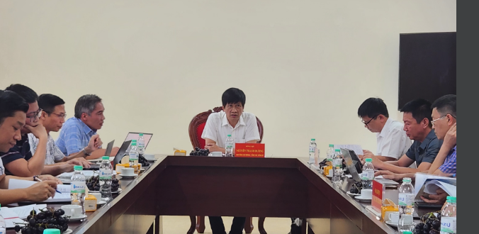 Phó Tổng cục trưởng TCTK Nguyễn Thanh Dương làm việc tại Cục Thống kê tỉnh Nghệ An