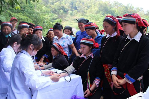 Tình hình triển khai bảo hiểm y tế cho đồng bào dân tộc thiểu số tại Việt Nam