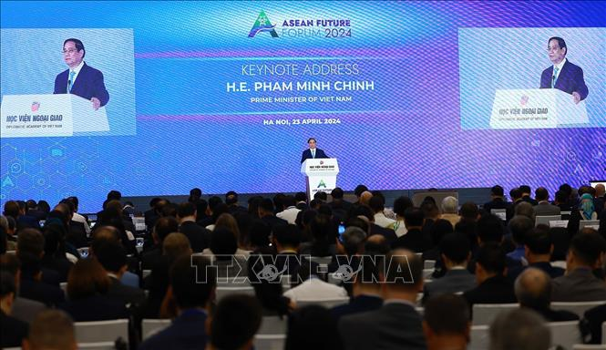 Xây dựng Cộng đồng ASEAN phát triển nhanh và bền vững, lấy người dân làm trung tâm