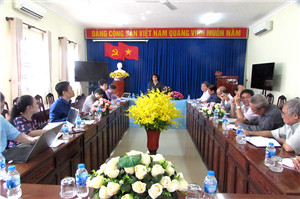 Bà Nguyễn Thị Hương , Tổng cục trưởng TCTK thăm và làm việc với cán bộ cốt cán của Cục Thống kê tỉnh Đồng Tháp