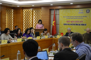 Bà Nguyễn Thu Oanh - Vụ trưởng Vụ Thống kê Tổng hợp giới thiệu trang thông tin điện tử mới của TCTK 
