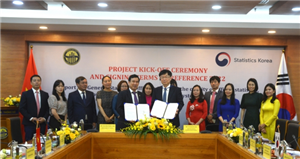 Phó Tổng cục trưởng TCTK Việt Nam Nguyễn Trung Tiến và ông Hyungjun Ahn Tổng Vụ trưởng phụ trách Chính sách thống kê, Cơ quan Thống kê Hàn Quốc ký điều khoản tham chiếu năm 2022