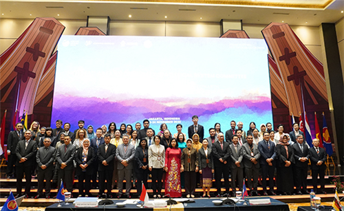 Chùm ảnh Kỳ họp lần thứ 13 của Ủy ban Hệ thống thống kê cộng đồng ASEAN (ACSS13) 