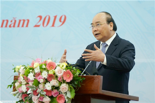 Thủ tướng Chính phủ Nguyễn Xuân Phúc chỉ đạo tại Hội nghị Cải thiện năng suất lao động quốc gia
